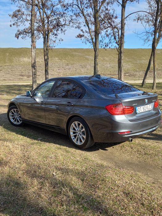 BMW F30 320d x-drive 184 CP-2013-Navi Pro,dotări premium