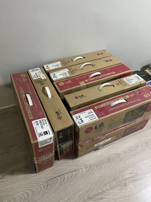 Монитор LG Wind8