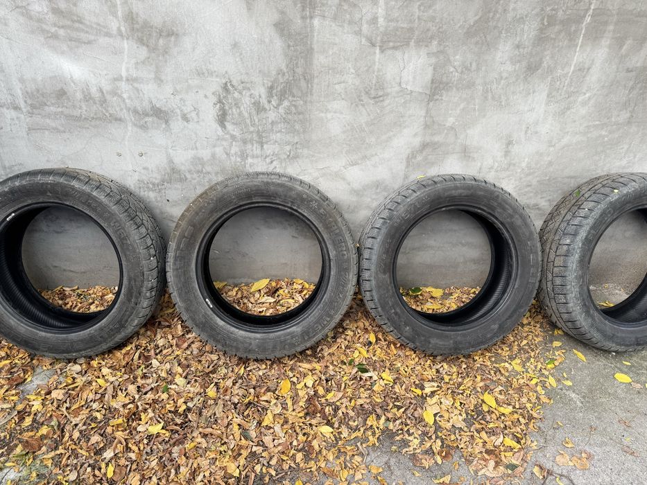 Зимни гуми 215/60R17