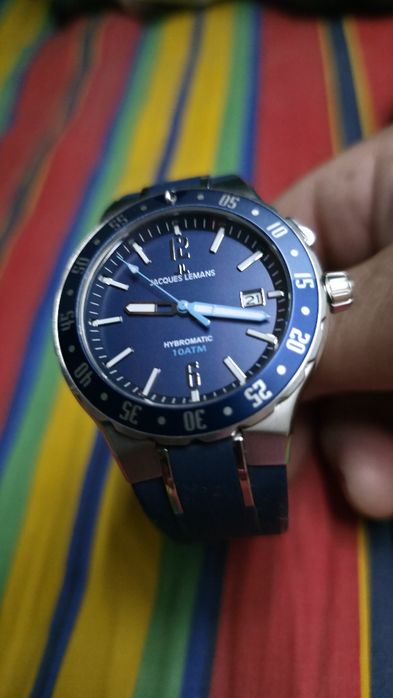 Vand ceas Jaques Lemans, purtat ocazional. Starea lui se observa in po