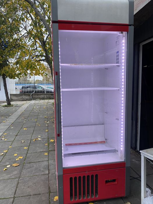 хладилни витрини и фризери