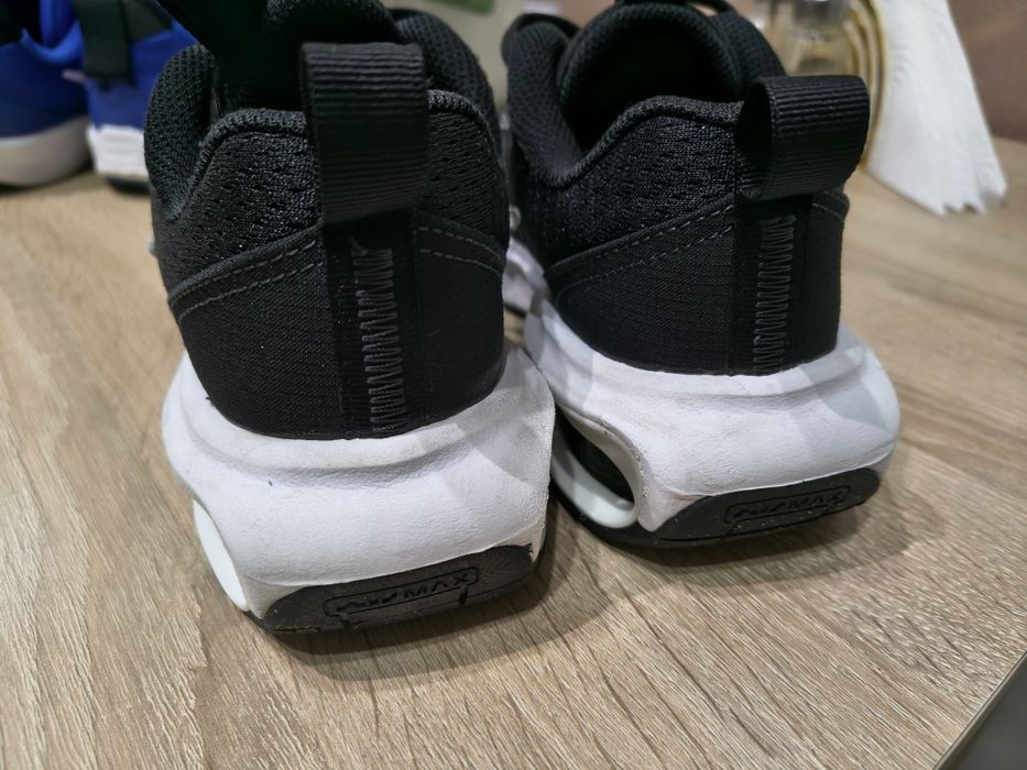 Adidași băieți      Nike