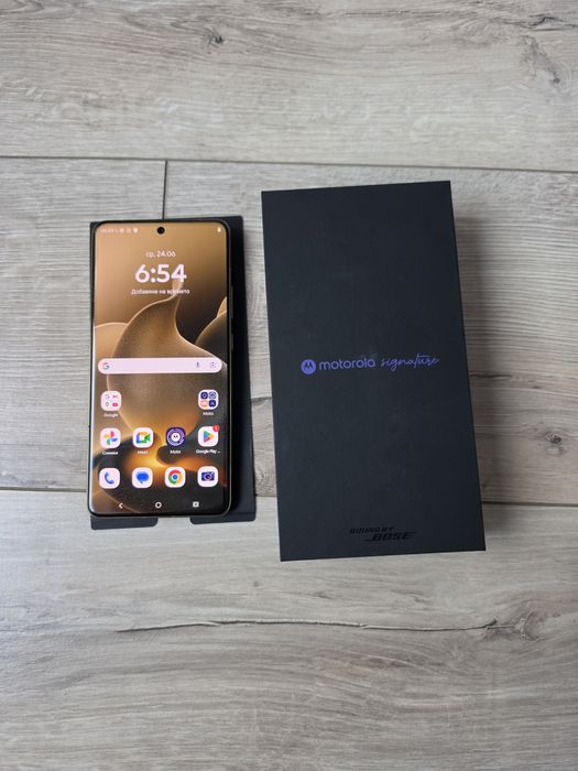 Motorola Signature