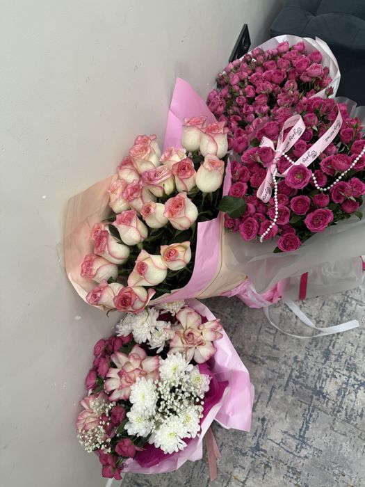 Цветы красивые продам срочно