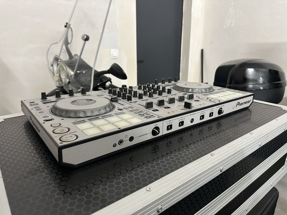 Pioneer DDJ-SX2 + Magma кейс + Скин / dj конзола / контролер