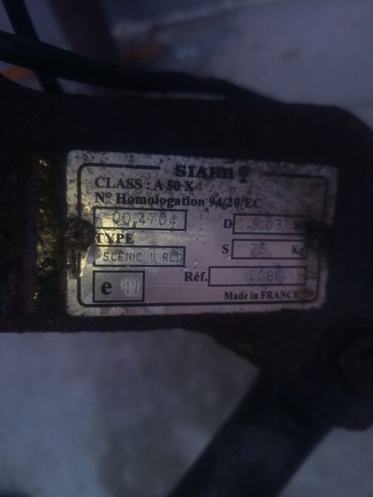 Теглич за Рено Сценик 2