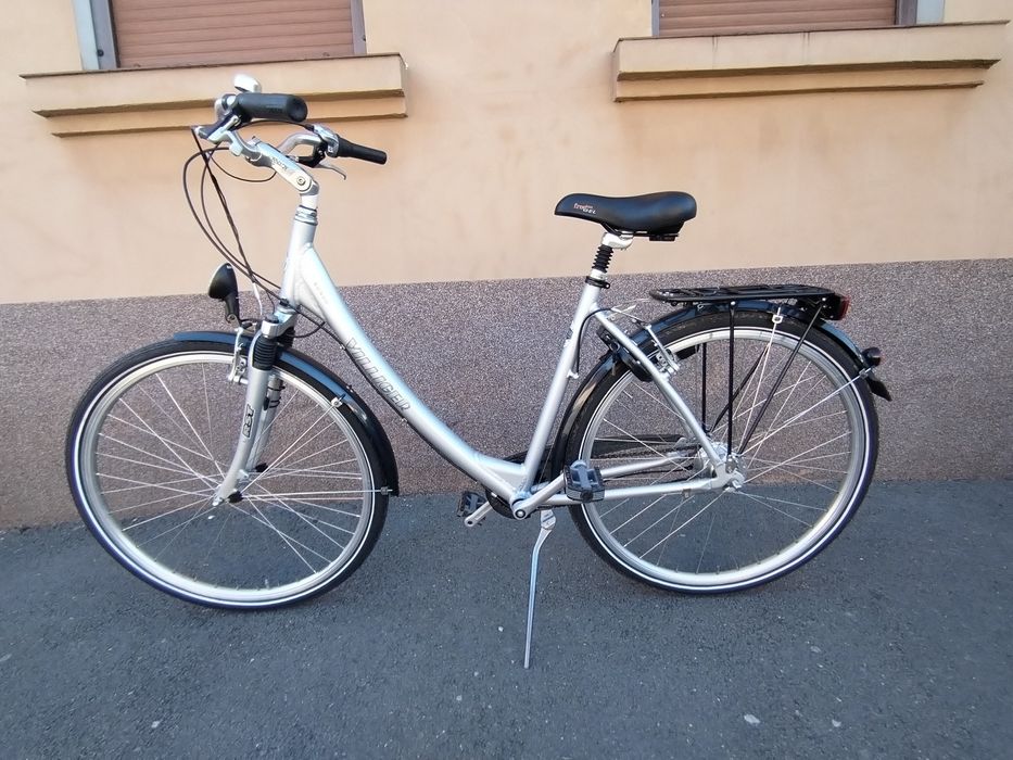 Vând bicicleta roti pe 28 proveniență Germania