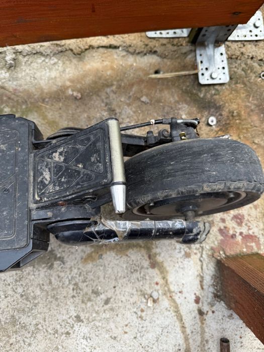 Trotinetă electrică (  Kugoo g2 pro )