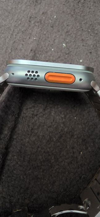 Apple Watch Ultra 2 Titanium ca nou