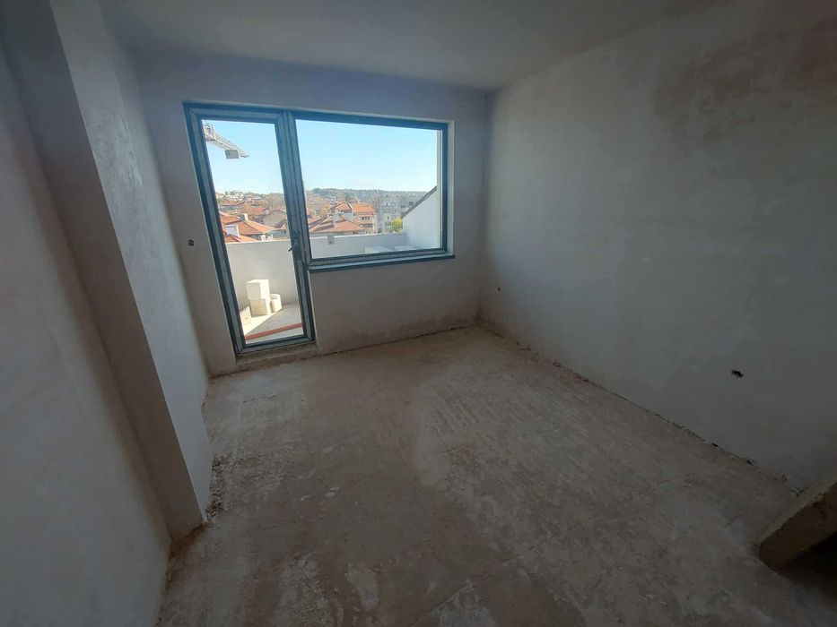 Продава се Двустаен апартамент в Търговище, Център - 70 кв.м за 1166 €/кв.м - Снимка #7