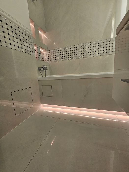 Apartament deosebit cu 4 camere,situat în centrul orașului  Arad