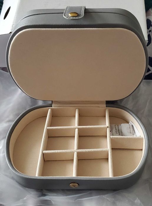 Кутия за съхранение на бижута