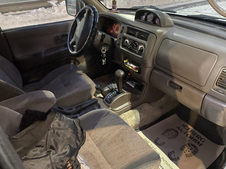 Продам montero sport