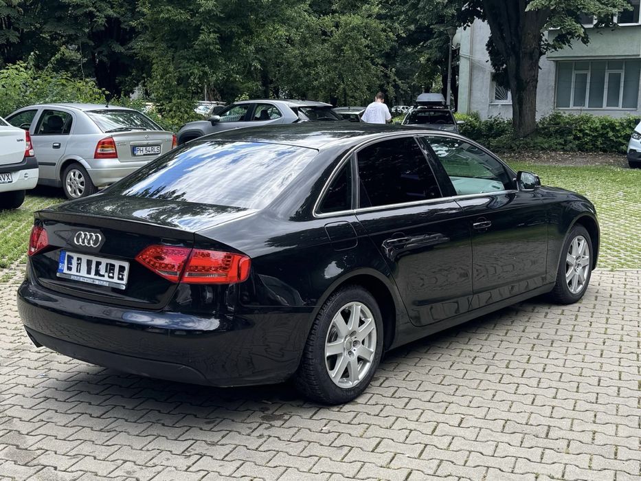 Vand Audi A4 B8-2011!