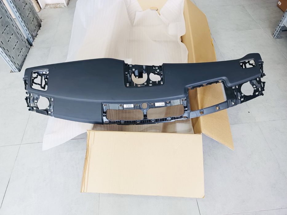 Панель «торпедо» Santa fe mx-5 2025