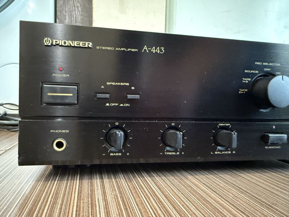 Pioneer A-443 стерео усилвател