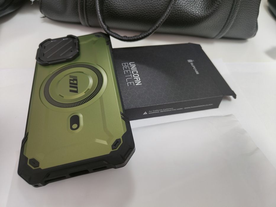 Husă iPhone 15 Pro Max Unicorn Beetle XT MagSafe, Guldan– nouă