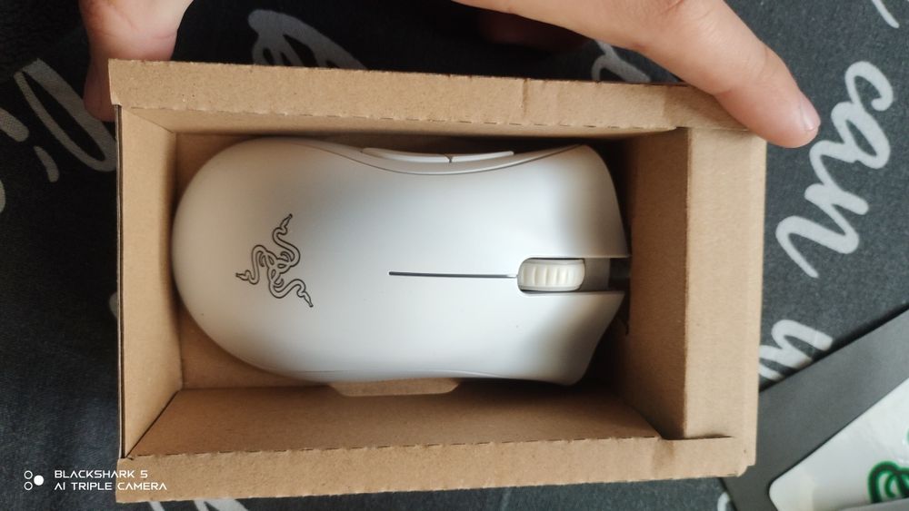 Мышька Razer DeathAdder Essential