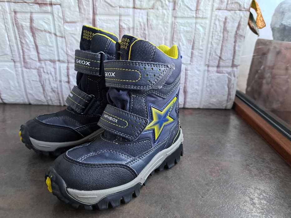 детски ботуши,зимни обувки,боти,апрески,Geox номер26 за момче,геокс