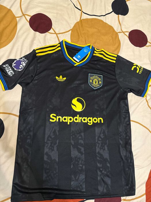 Tricou Bruno Fernandes Manchester United premier league badge