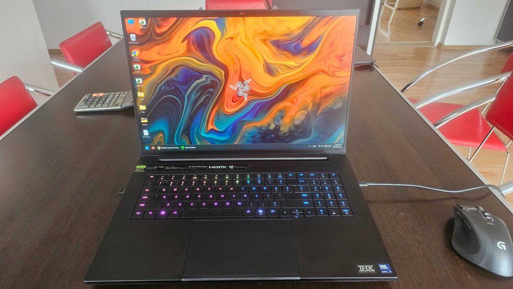 Razer Blade 18 NOU–Intel Core Ultra 9•RTX 5080•1TB M.2•32GB•Win11 Pro