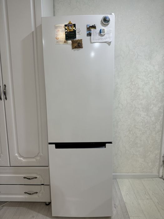 Холодильник (морозильник) Indesit