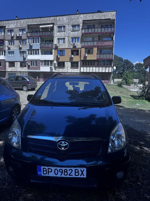 Продава се Тойота Корола