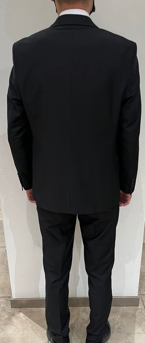 Продам костюм 44-46 размер