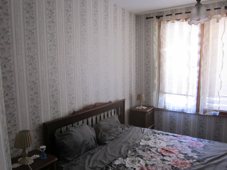 Дава се под наем Двустаен апартамент в Бургас, Възраждане - 85 кв.м за 127.5 € - Снимка #3