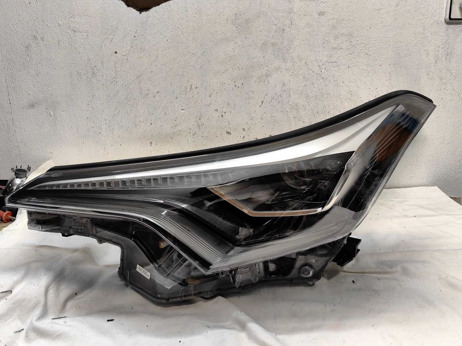 Оригинален фар Тойота  Toyota C-HR Full Led