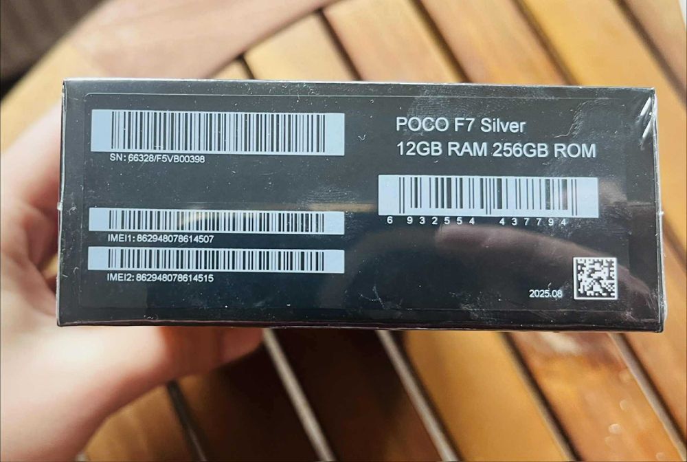 POCO F7 – 12GB RAM / 256GB ROM – GRI – Sigilat, Nou