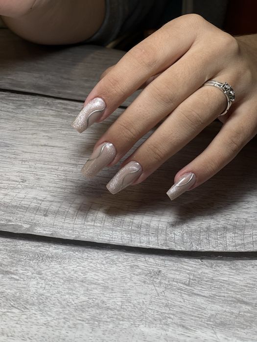 Маникюр с покрытием, педикюр, наращивание