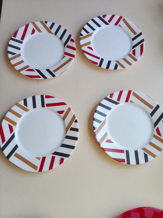 Продам тарелочки