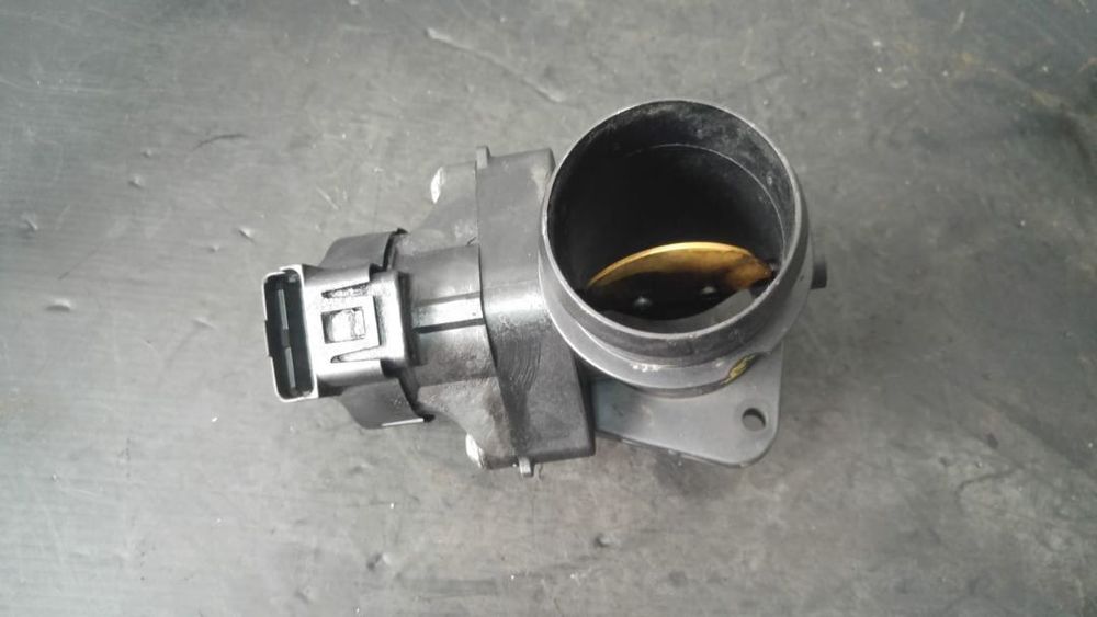 Clapeta acceleratie 1.6 tdci hhda ford focus 2 9643836980