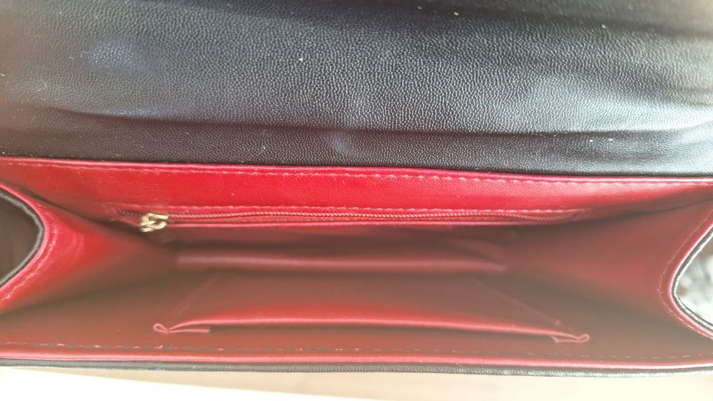 Черна дамска чанта