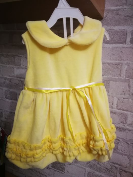 Продам праздничные платья на девочку