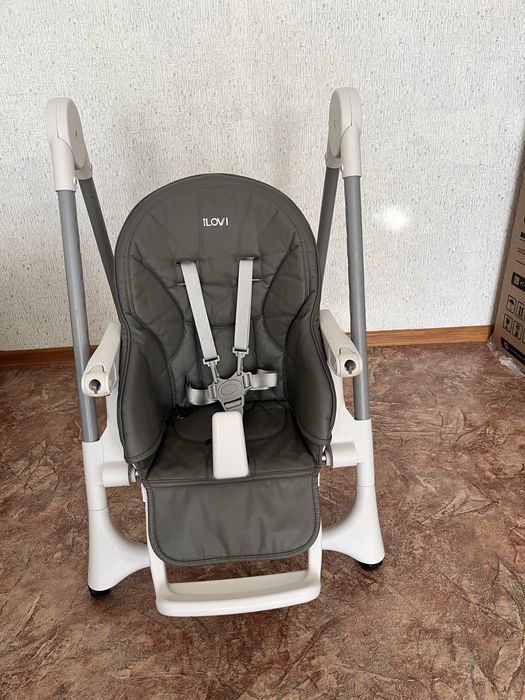 Продам очень удобный стульчик для кормления