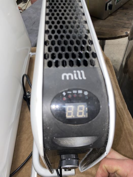 Convector electric Mill, Design Modern, Afișaj Digital, Silențios