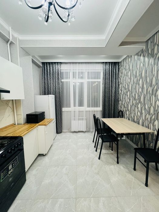 Сдам 1 комнатную посуточно.