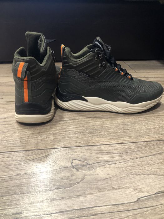 Детски сникерси