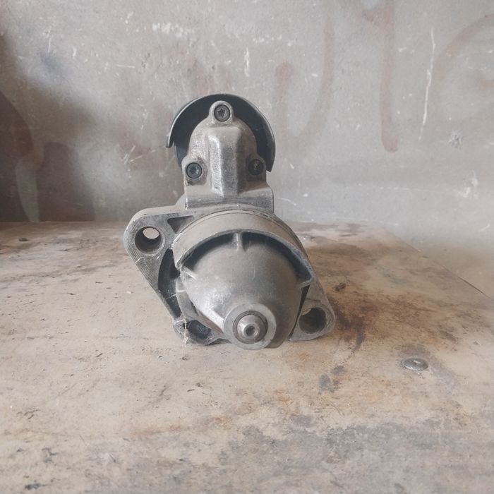 Запчасти б/ у на автомобиль