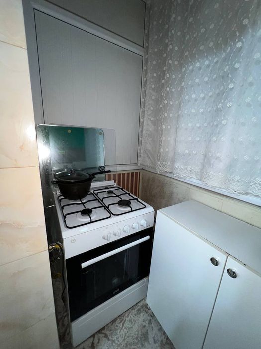 Продаётся 1 комнатная квартира. Буюк Ипак Йули.