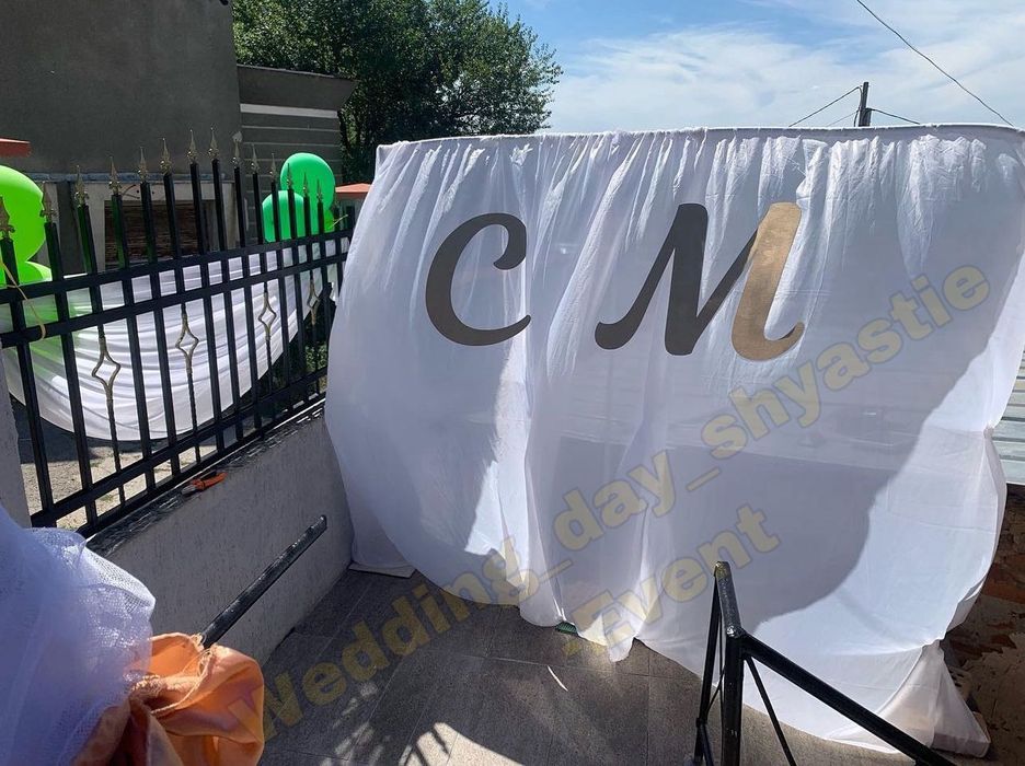 Украси под наем за вашите поводи и тържества