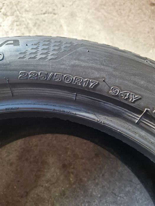 4 Летни гуми Бриджстоун 225/50/17 ДОТ21 7мм