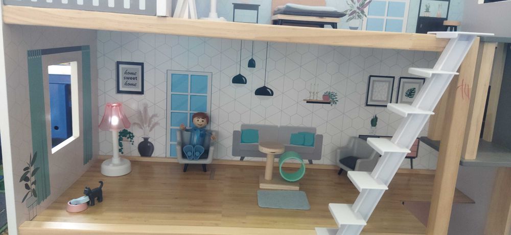 Детска къща на три етажа