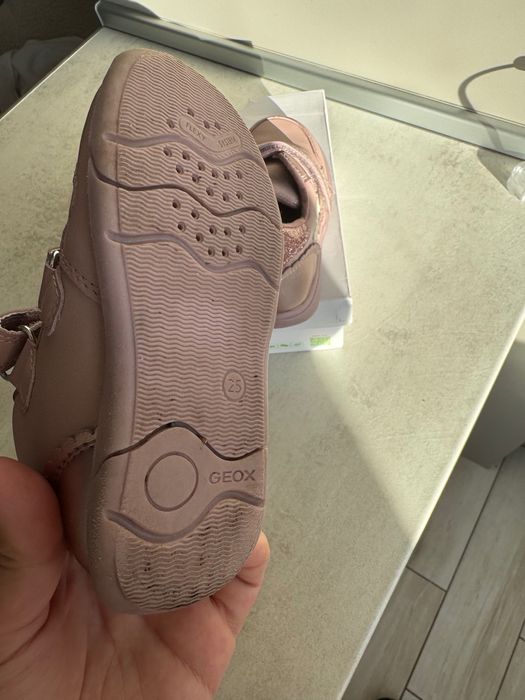 Детски обувки - geox 25-номер