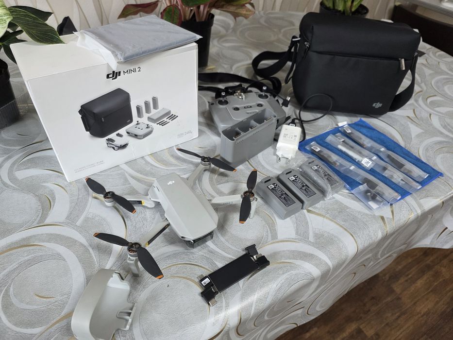 DJI Mavic mini 2 Fly More Combo , Дрон