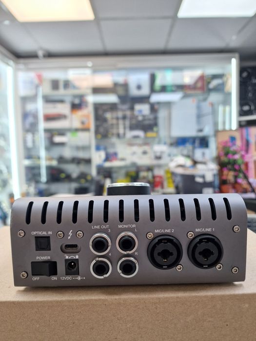 Amanet Vitan 107 Interfata Audio Profesionala Apollo Twin X DuoCore Acumulator