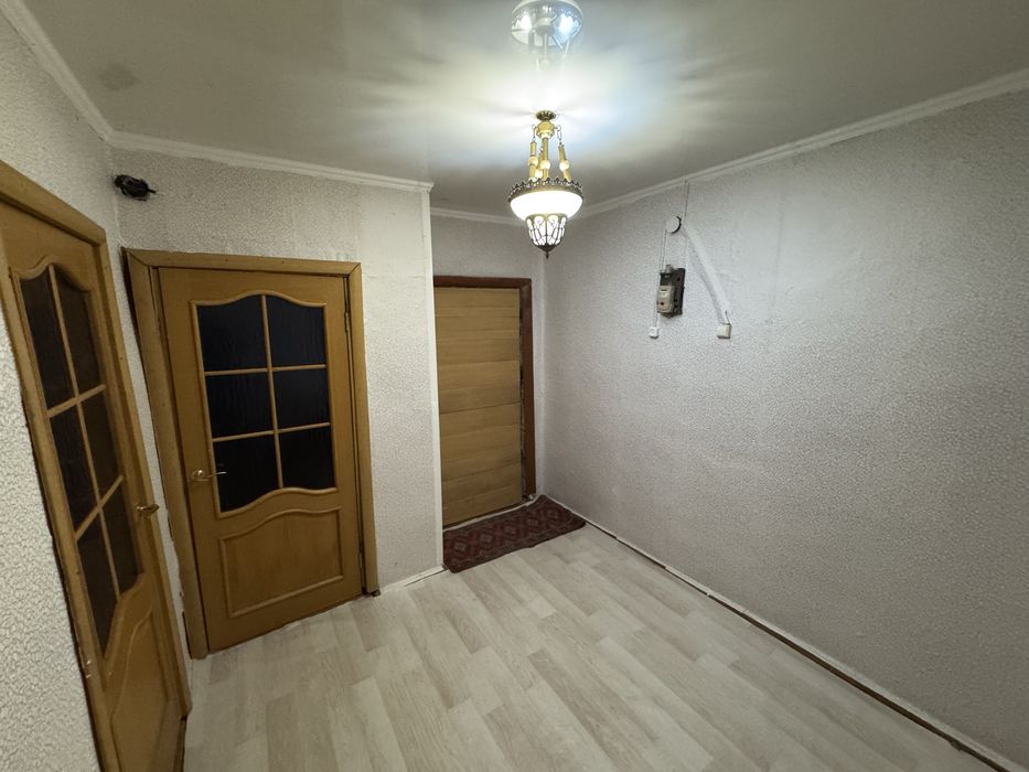 Сдам трехкомнотную  квартиру