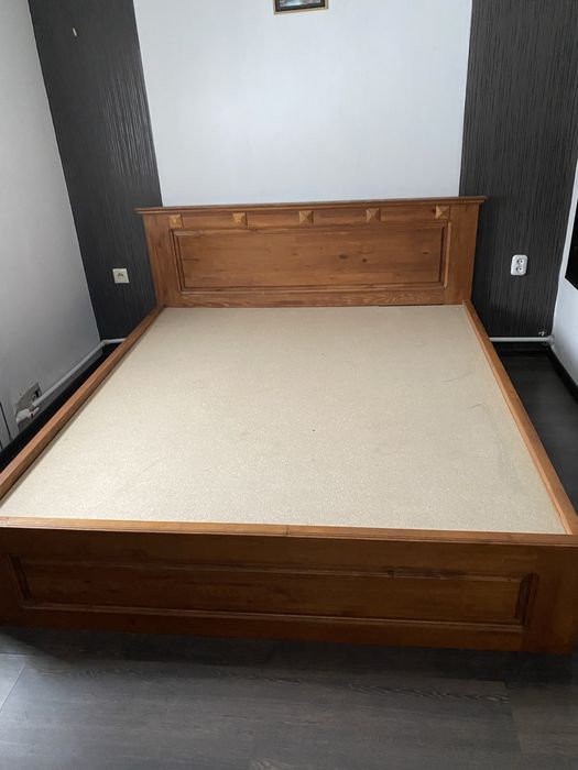 Кровать двухспальная